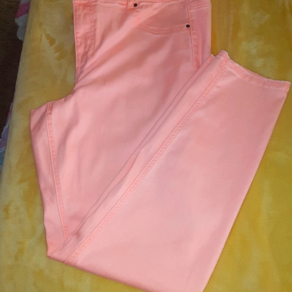 Womens size 20 regular. Peach color jeans